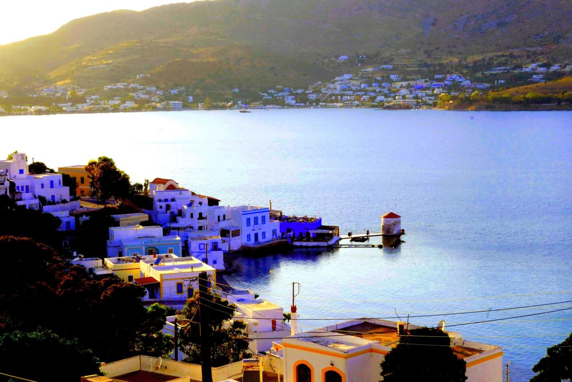 Villa Elegeo Rockhouse Agia Marina  Exterior foto